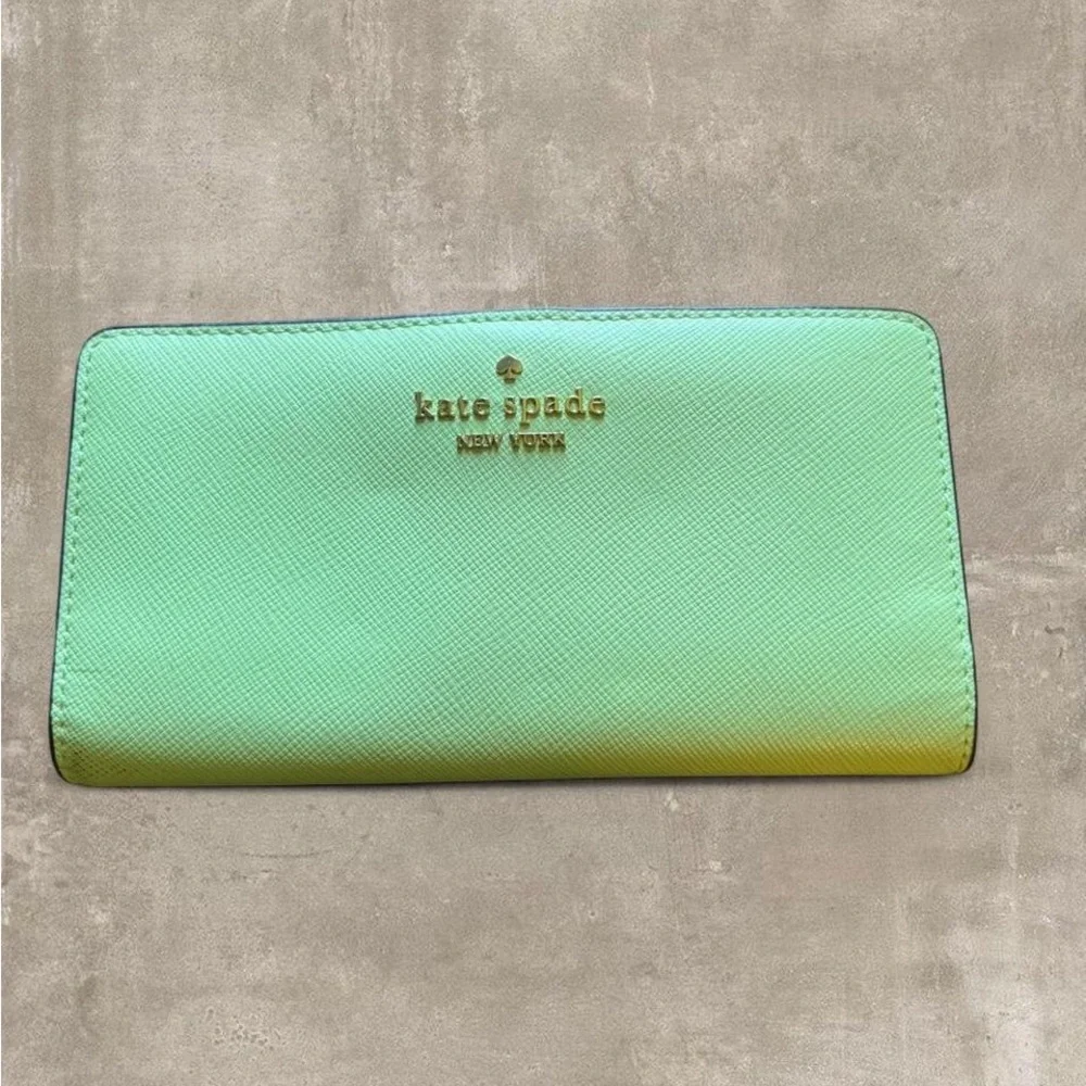 Kate Spade New York Slim Leather Wallet Green Zip Around